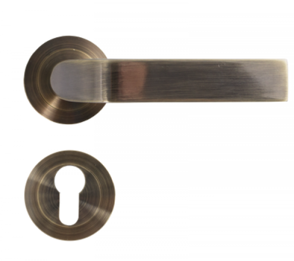 evp-mgc-bronz_5b9239f134801_61b33c02b9318-1765620347